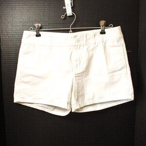 Women's White Gap Hadley chino shorts size 2